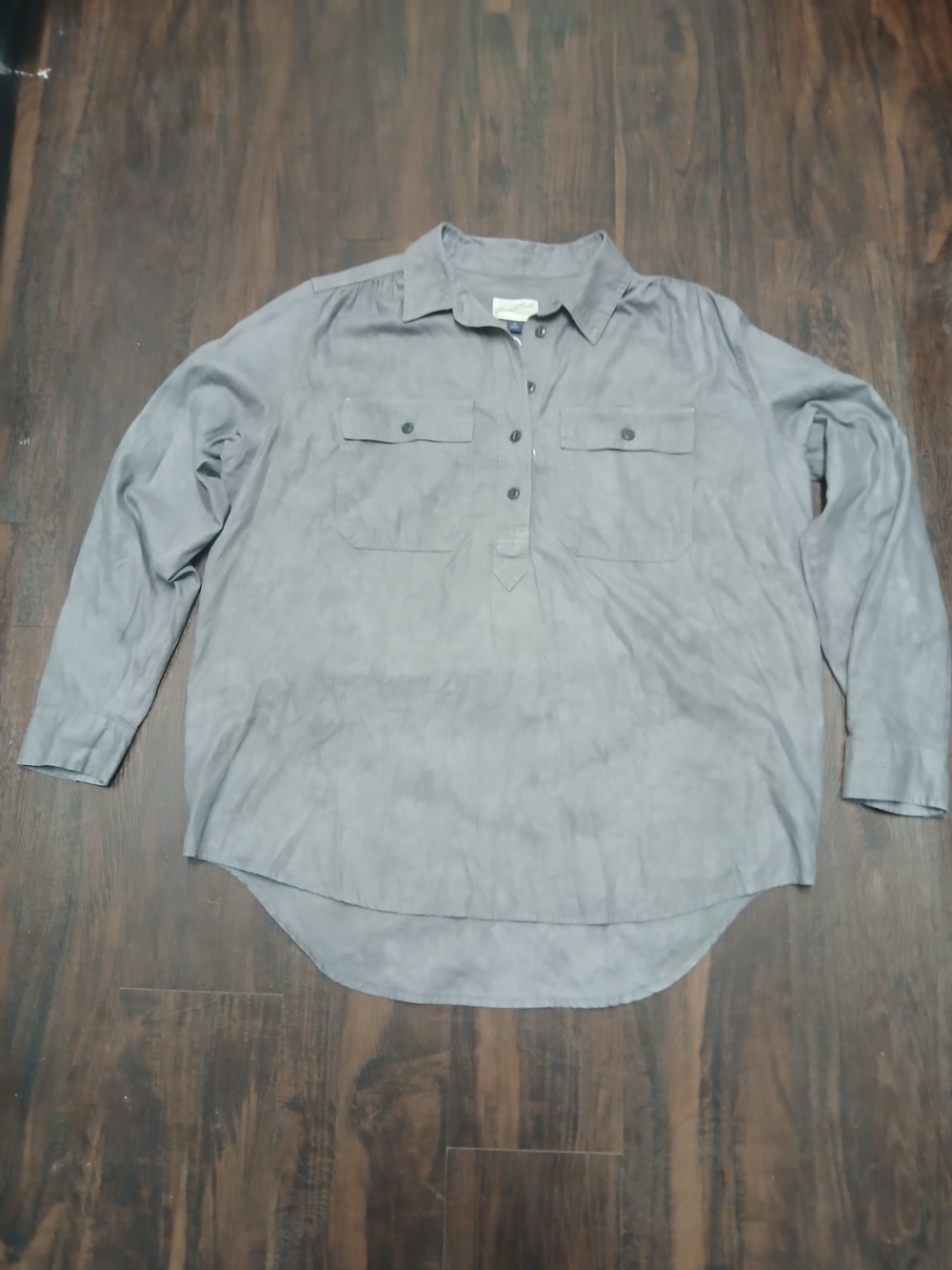 Universal Thread Men's Gray Long-Sleeve Button Half-Placket Shirt